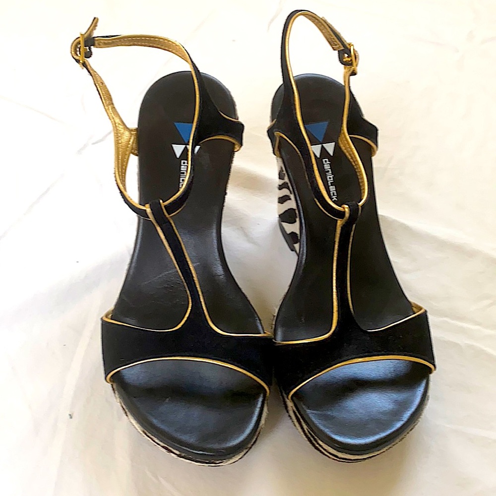 Size 6.5 M Dani Black wedge heels